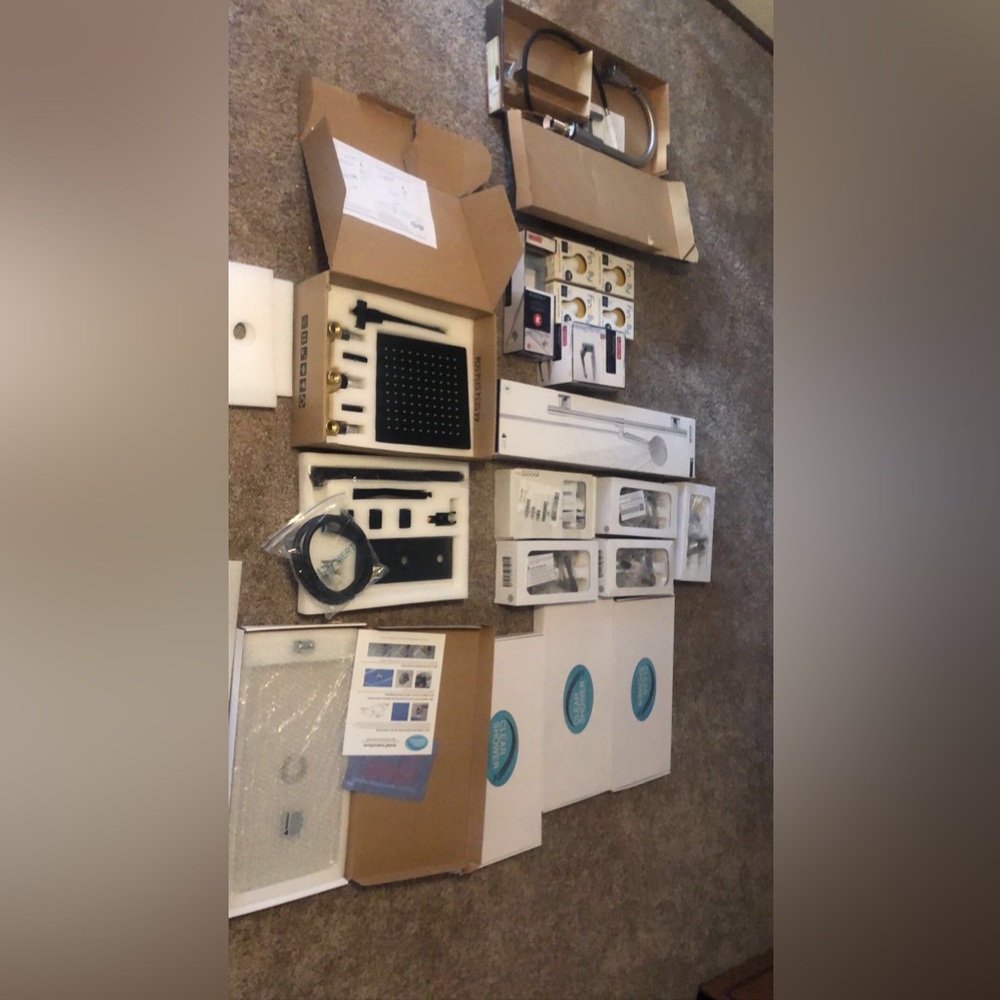 Lot of houses stuff all new showers and door handles and more